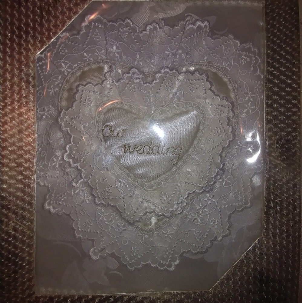 Beautiful Wedding album and Greeting card. All New